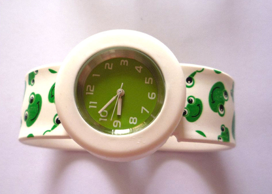 5 Verde rana Kids Slap silicona relojes de pulsera con movimiento de cuarzo exacto